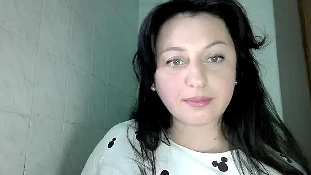 Snapshot of MelinaAx chatting on April 26, 7:22 pm MelinaAx online show from April 26, 7:22 pm