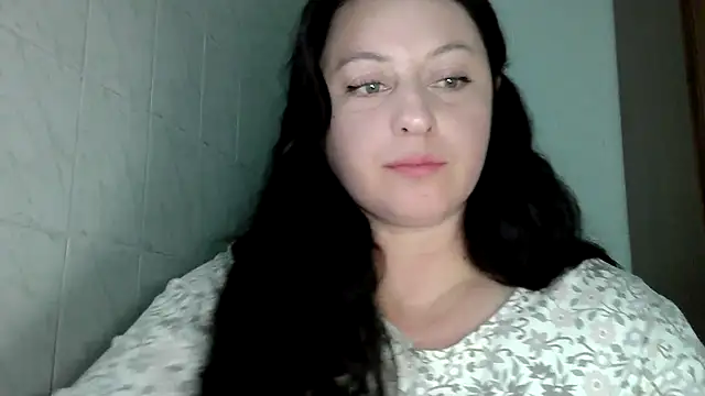 Snapshot of MelinaAx chatting on May 6, 7:52 pm MelinaAx online show from May 6, 7:52 pm