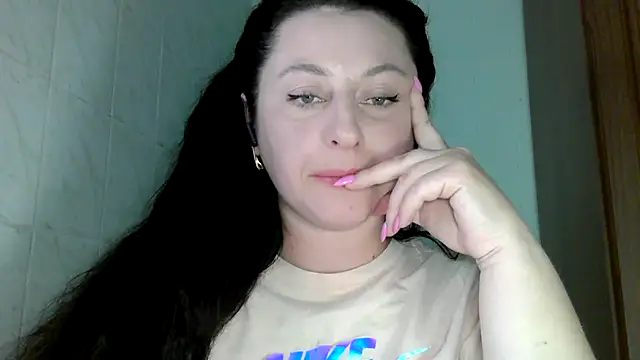 Snapshot of MelinaAx chatting on May 16, 7:01 pm MelinaAx online show from May 16, 7:01 pm