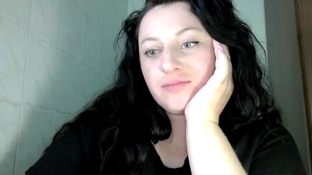 Snapshot of MelinaAx chatting on May 17, 7:21 pm MelinaAx online show from May 17, 7:21 pm