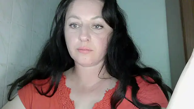 Snapshot of MelinaAx chatting on May 26, 6:15 pm MelinaAx online show from May 26, 6:15 pm