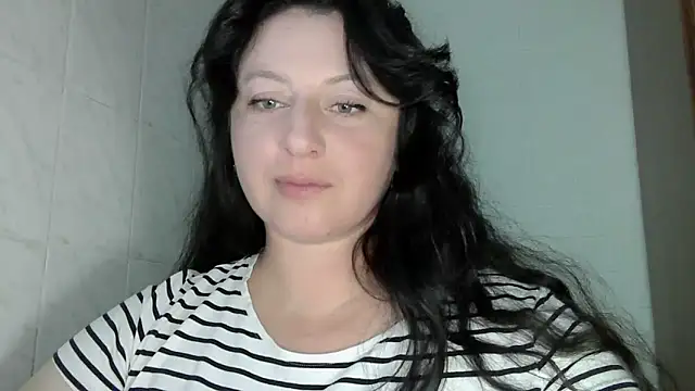 Snapshot of MelinaAx chatting on June 2, 8:00 pm MelinaAx online show from June 2, 8:00 pm