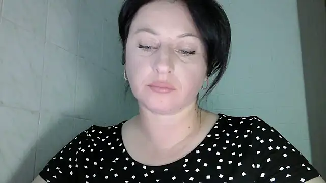 Snapshot of MelinaAx chatting on June 9, 8:09 pm MelinaAx online show from June 9, 8:09 pm
