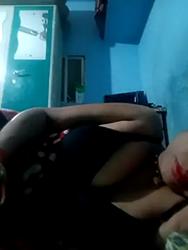 Snapshot of beutiful_hot chatting on January 15, 4:44 pm beutiful hot online show from January 15, 4:44 pm