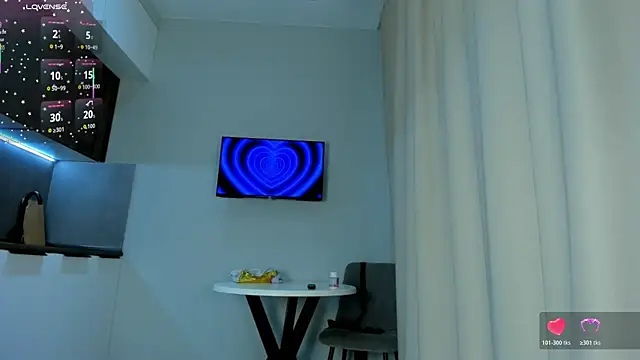 Snapshot of Sakura__frostt chatting on November 27, 2:30 pm Sakura frostt online show from November 27, 2:30 pm