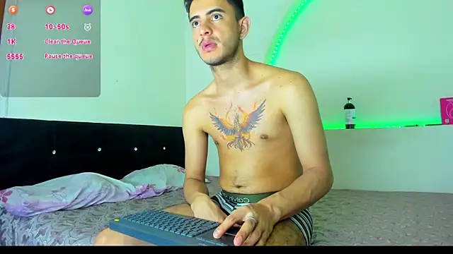 kaiborman00 online show from January 8, 11:23 am