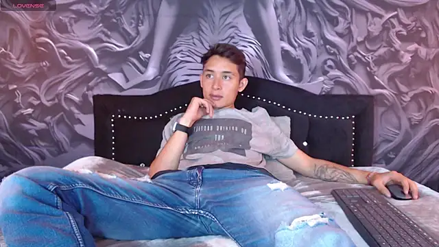 Angell01  online show from November 27, 4:36 am