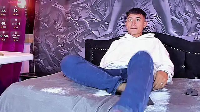 Angell01  online show from December 2, 4:29 am