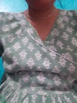 Snapshot of isha_sharma2002 chatting on November 22, 2:16 pm isha sharma2002 online show from November 22, 2:16 pm