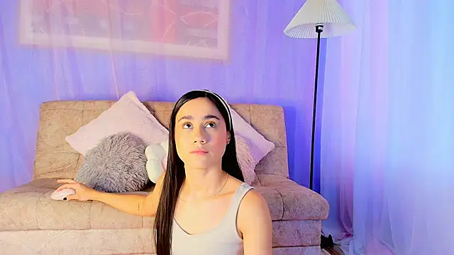 lizzy kane online show from June 3, 8:03 pm