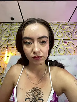 MelanyyJhonson15 online show from June 11, 12:32 am
