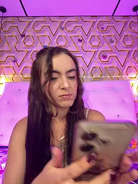 MelanyyJhonson15 online show from June 14, 8:44 pm