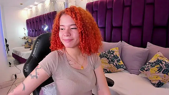 Snapshot of avrilwaynee chatting on November 20, 12:05 pm avrilwaynee online show from November 20, 12:05 pm