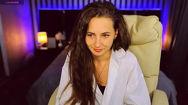 Snapshot of LayllaStarr chatting on November 20, 2:34 am LayllaStarr online show from November 20, 2:34 am