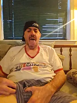 Snapshot of wilburydeznutz chatting on December 3, 10:08 pm wilburydeznutz online show from December 3, 10:08 pm