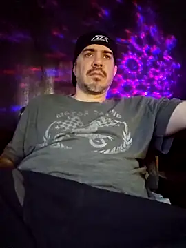 wilburydeznutz online show from February 16, 9:00 pm