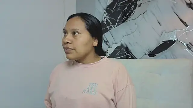 Hanna Goldenst online show from November 21, 9:02 pm