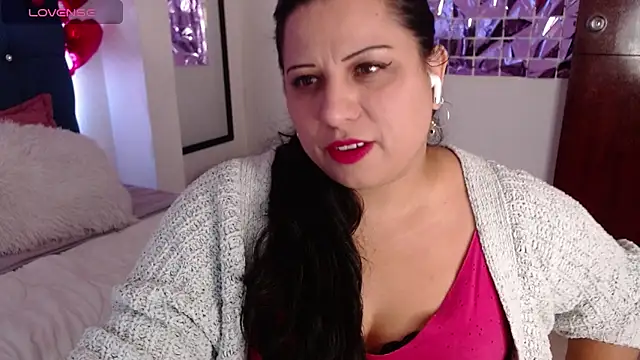 Snapshot of Catalinajane1 chatting on April 15, 7:32 pm Catalinajane1 online show from April 15, 7:32 pm
