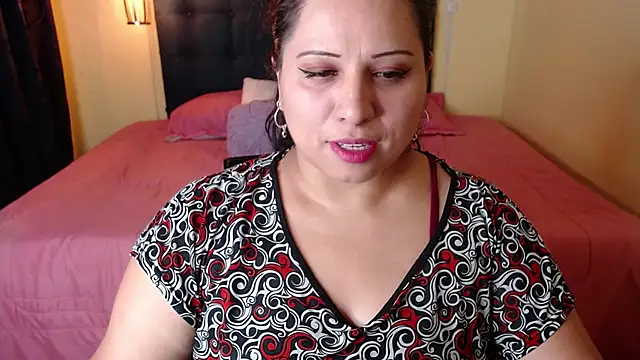 Snapshot of Catalinajane1 chatting on May 26, 7:32 pm Catalinajane1 online show from May 26, 7:32 pm