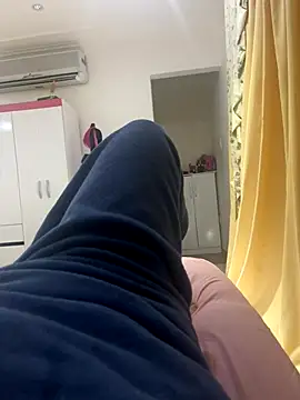 Snapshot of olicaroo chatting on November 26, 2:40 pm olicaroo online show from November 26, 2:40 pm