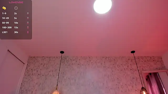 Sasha Wolff online show from July 29, 2:15 pm
