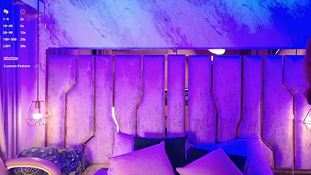 Snapshot of nix_wolf chatting on November 26, 3:18 am nix wolf online show from November 26, 3:18 am