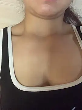 Diana-sexyy online show from February 6, 3:44 am