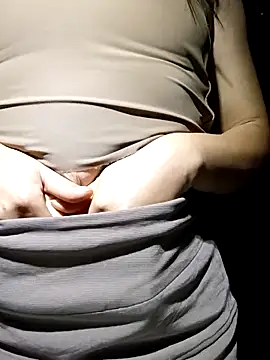 Snapshot of Lucky-688 chatting on December 14, 8:24 pm Lucky-688 online show from December 14, 8:24 pm