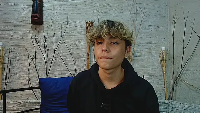 Snapshot of nathan_bell chatting on November 19, 3:50 am nathan bell online show from November 19, 3:50 am