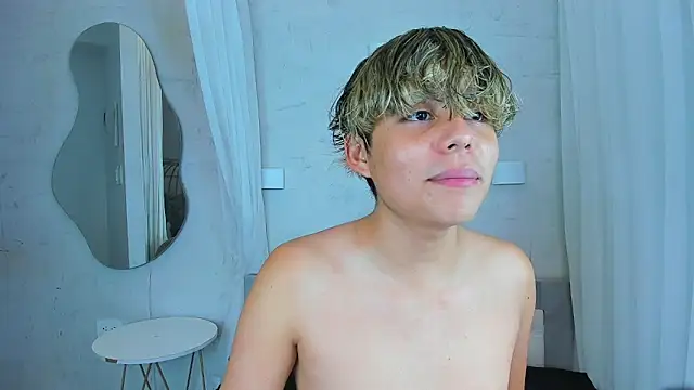 Snapshot of nathan_bell chatting on November 24, 4:01 am nathan bell online show from November 24, 4:01 am