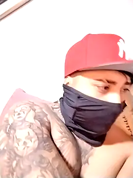 Snapshot of Matiascolageno chatting on November 18, 5:56 am Matiascolageno online show from November 18, 5:56 am