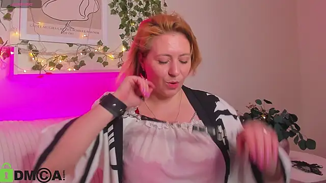 miss lisaaa online show from November 16, 3:01 am