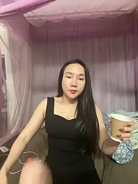 Snapshot of dusi-cute chatting on November 23, 8:47 am dusi-cute online show from November 23, 8:47 am