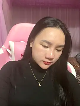 Snapshot of dusi-cute chatting on December 14, 3:12 am dusi-cute online show from December 14, 3:12 am