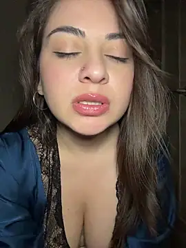 Snapshot of Lovynna chatting on May 22, 6:35 pm Lovynna online show from May 22, 6:35 pm