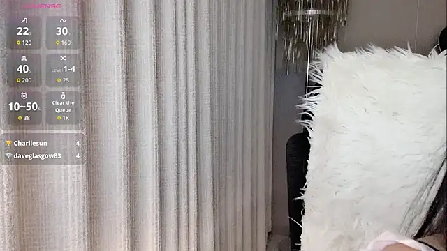 Snapshot of Aimy-my chatting on November 18, 6:23 pm Aimy-my online show from November 18, 6:23 pm