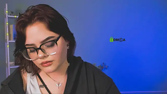 lika pop online show from December 18, 8:04 pm