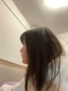 Snapshot of susuya_sha chatting on March 6, 2:13 pm susuya sha online show from March 6, 2:13 pm