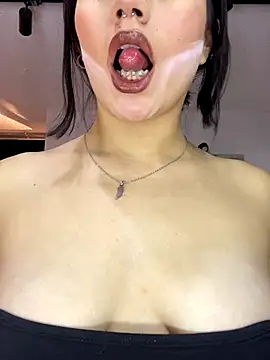 GinebraBelucci online show from November 27, 2:57 am