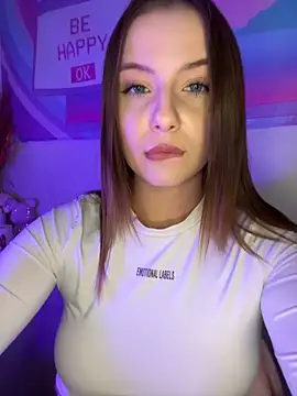 Snapshot of LoKIRAve chatting on November 29, 9:12 am LoKIRAve online show from November 29, 9:12 am