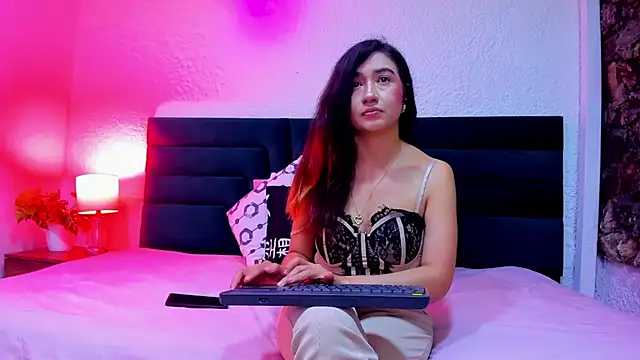 VictoriaRouge  online show from March 9, 3:54 am