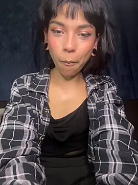 Snapshot of Lily_Sex chatting on December 2, 2:06 am Lily Sex online show from December 2, 2:06 am