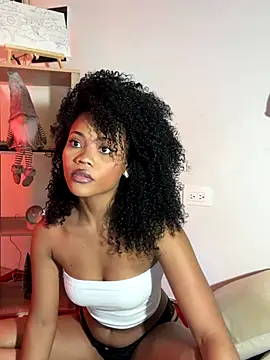 Snapshot of vanestraus chatting on December 5, 8:27 pm vanestraus online show from December 5, 8:27 pm