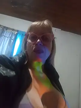 SexyMilf1211 online show from June 14, 3:25 pm