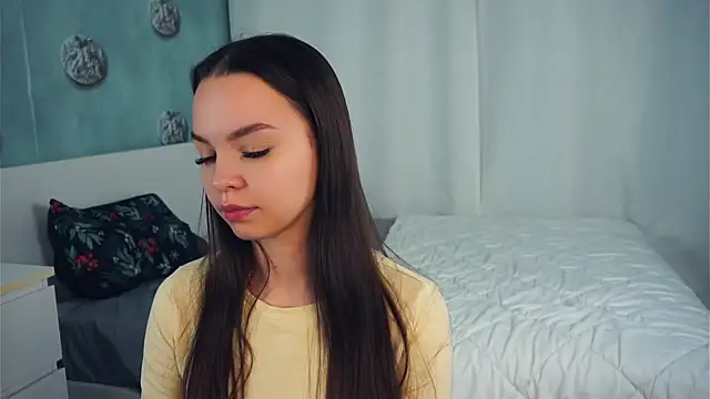 Snapshot of NanMccoid chatting on November 30, 6:28 am NanMccoid online show from November 30, 6:28 am