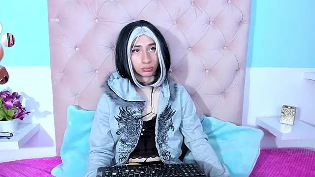 Charlothe 7 online show from November 22, 3:38 am