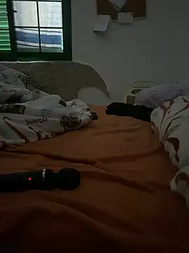 Snapshot of sweetblacky87 chatting on March 17, 9:23 am sweetblacky87 online show from March 17, 9:23 am