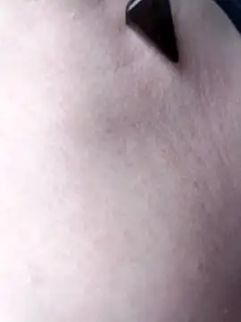 Snapshot of LilyMature_x chatting on November 29, 6:44 pm LilyMature x online show from November 29, 6:44 pm