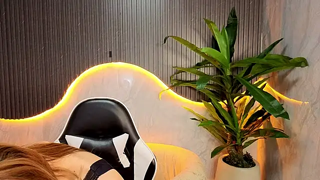 samy tp online show from February 4, 7:42 pm