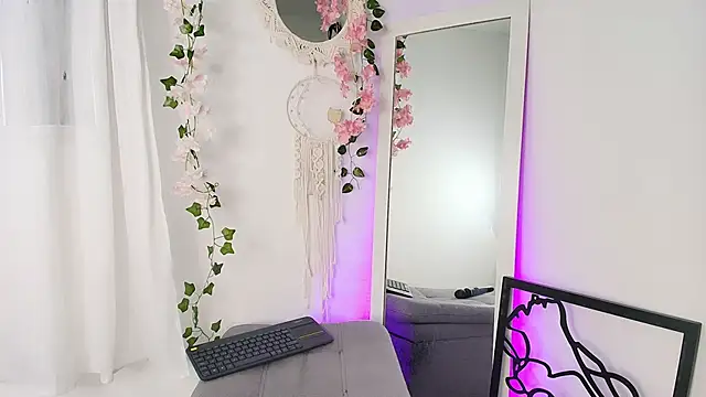 Snapshot of abaroose chatting on February 15, 10:06 pm abaroose online show from February 15, 10:06 pm